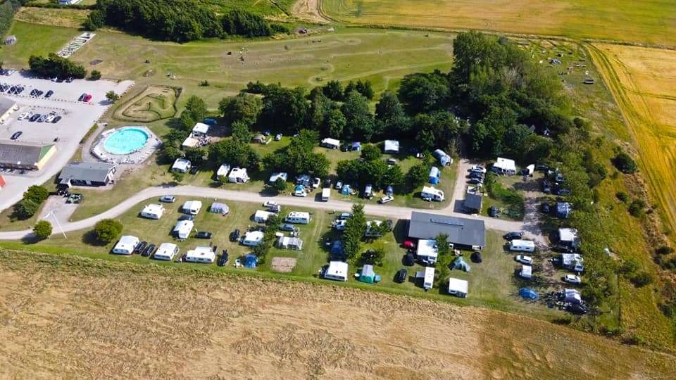 Camping og Feriecenter i Samsø som tilbyder lejrskole, aktiv ferie, familieferie og miniferie for Østjylland og hele Danmark.