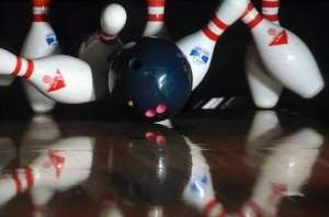 bowling2-300x198